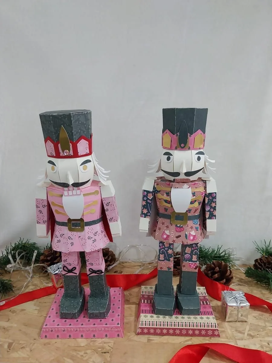 Bonecos de Natal decorativos em papel — To Dream Porto
